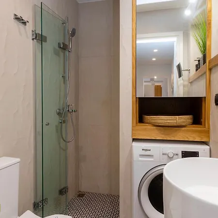 Dirapera Port Corfu (city)